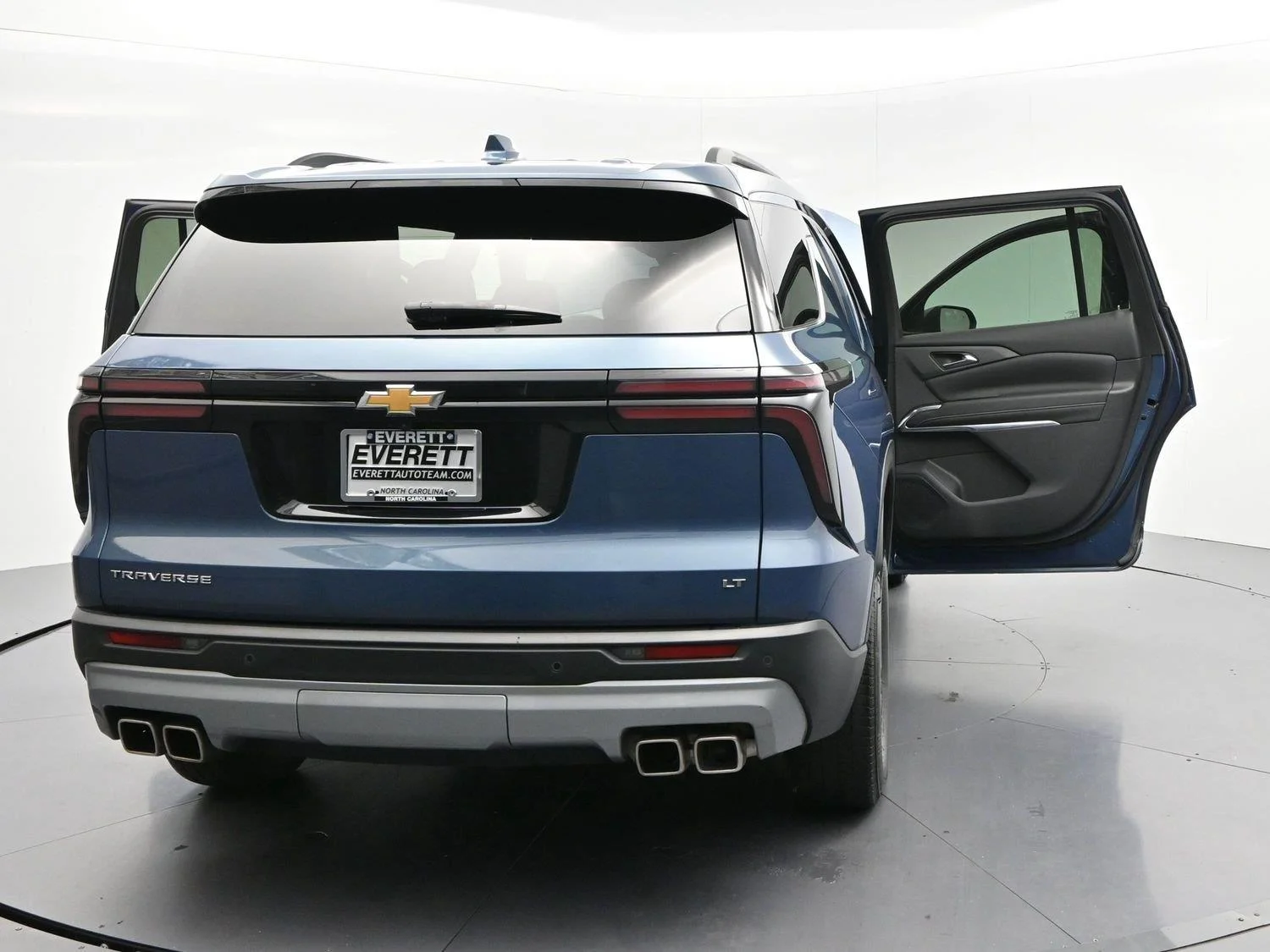 Used 2024 Lakeshore Blue Metallic Chevrolet LT image 39