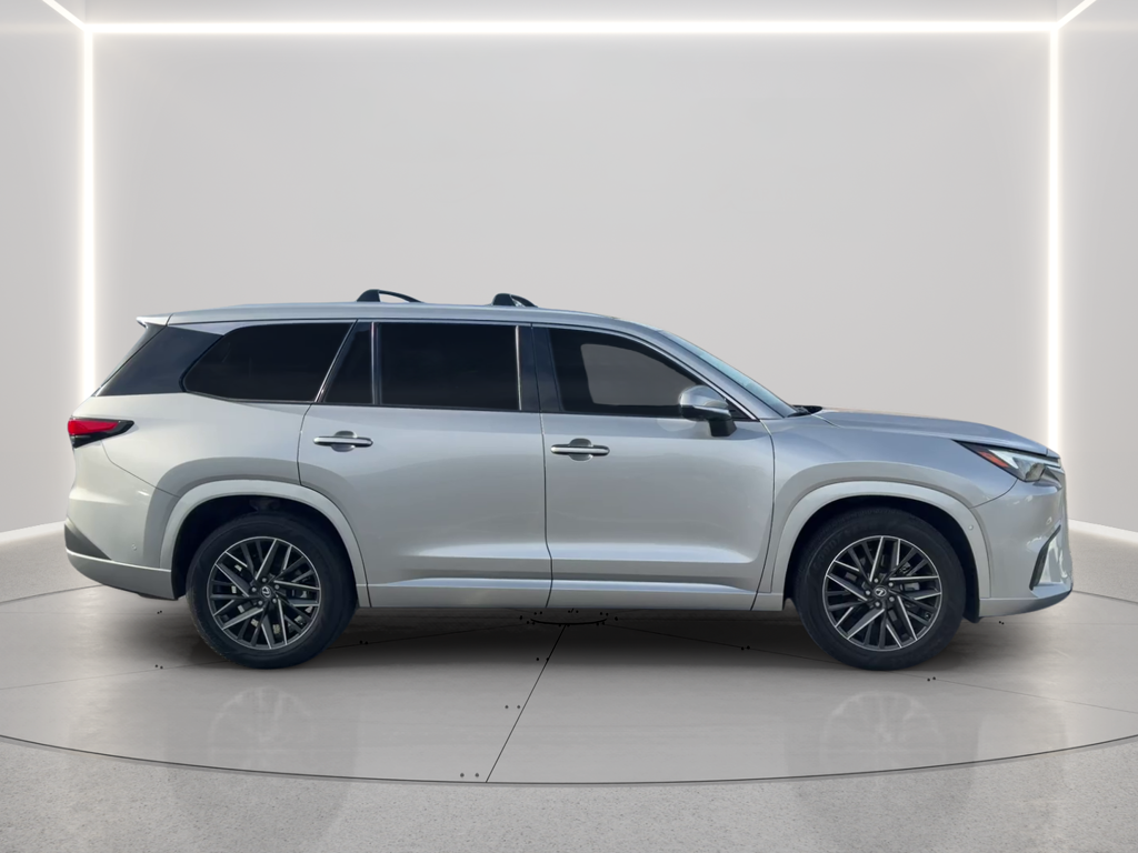 Used 2025 Silver Lexus 350 Premium image 4