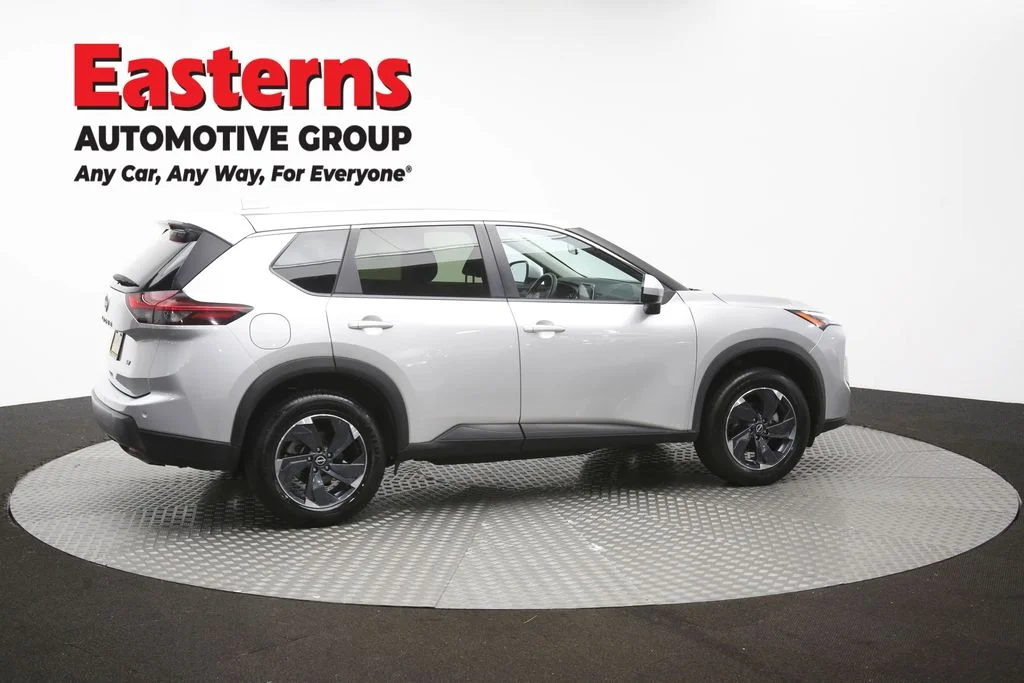 Used 2024 Silver Nissan SV image 42