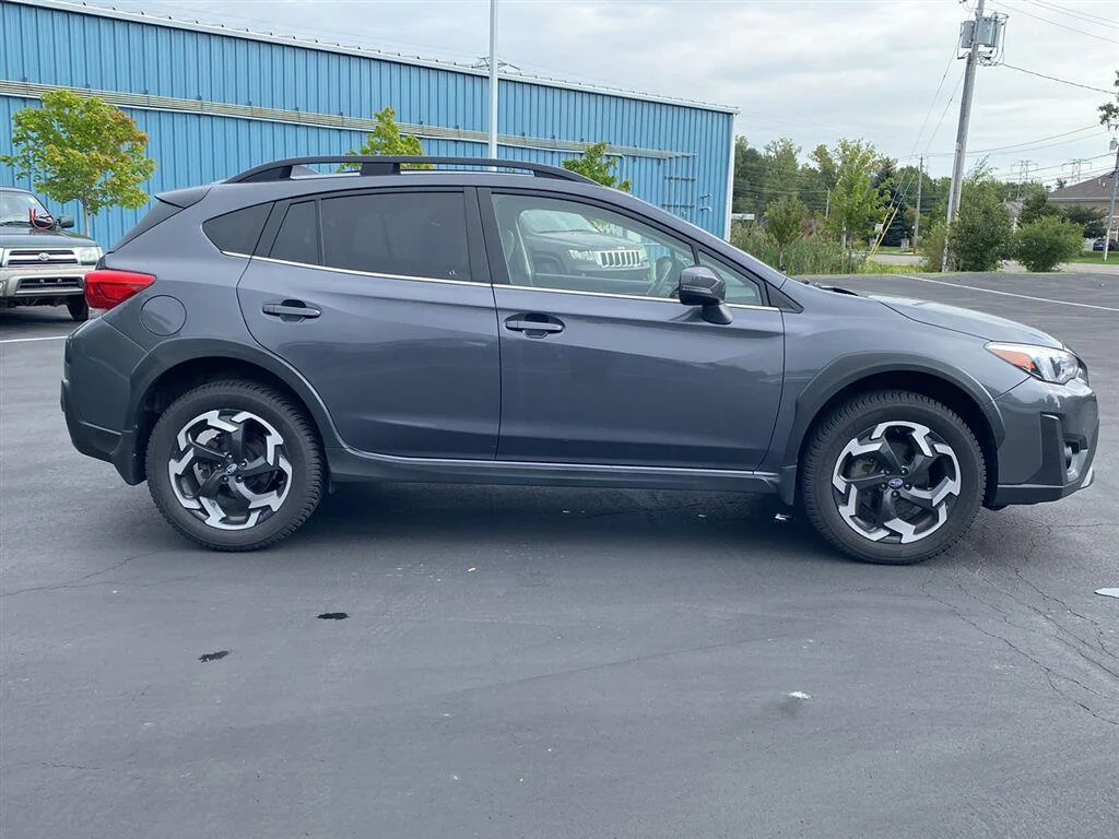 Used 2021 Magnetite Gray Metallic Subaru Limited image 11