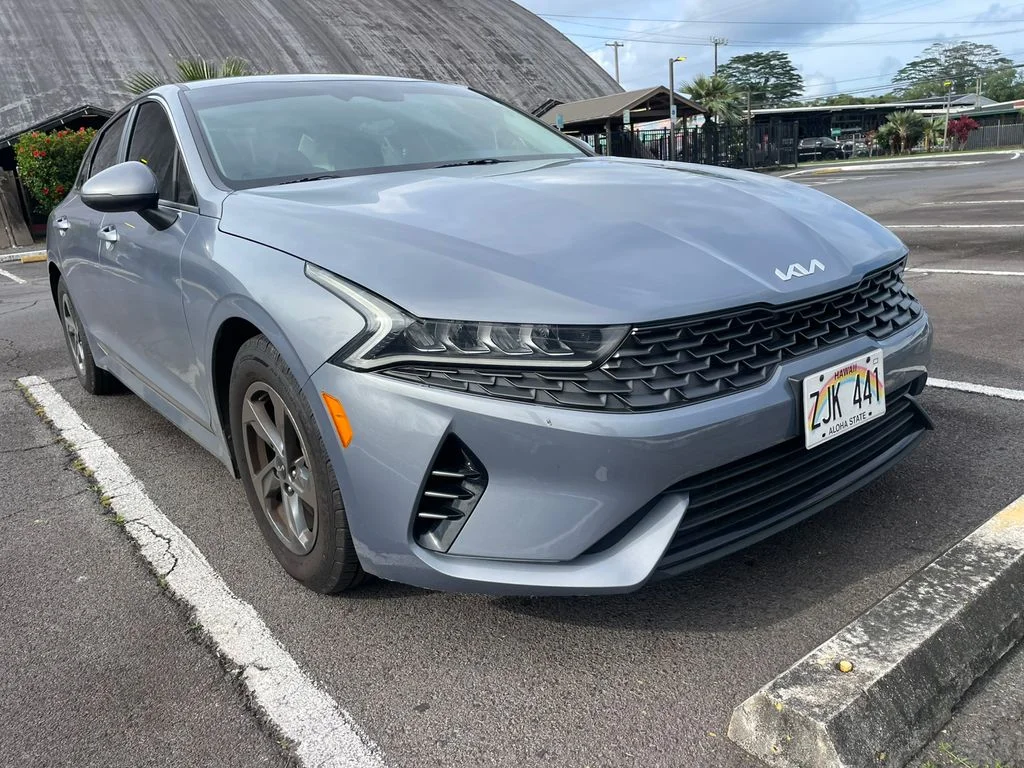 Used 2022 Silver Kia LX image 3