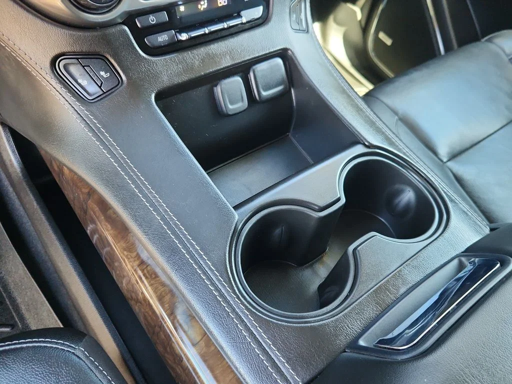 Used 2020 Gray Chevrolet LT image 27