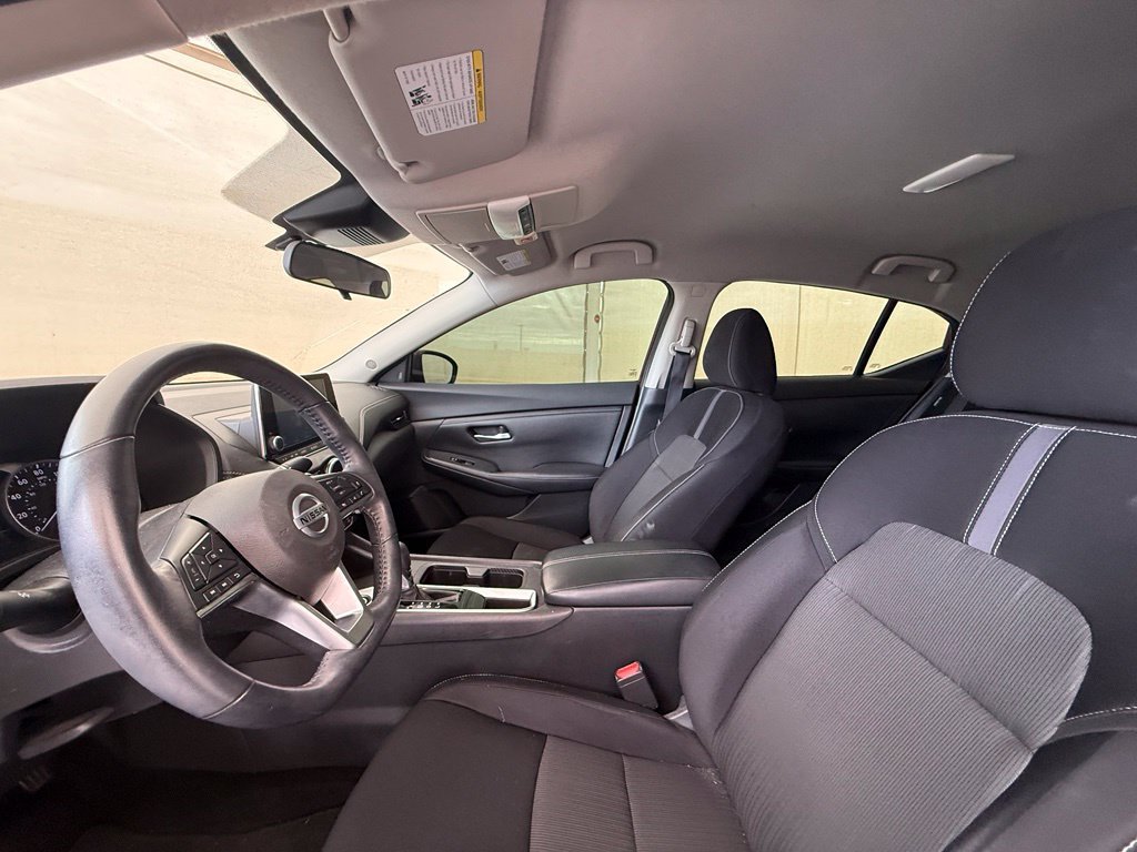 Used 2020 Rosewood Nissan SV image 13