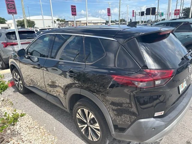 Used 2021 Black Nissan SV image 3