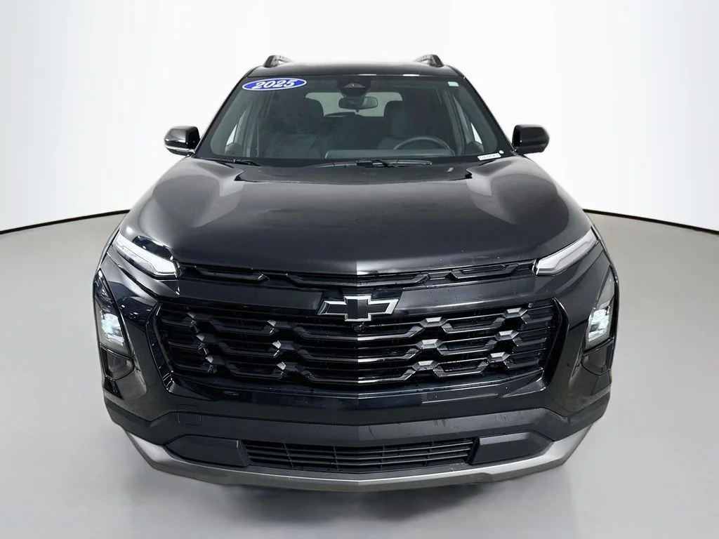 Used 2025 Mosaic Black Metallic Chevrolet AWD LT image 7