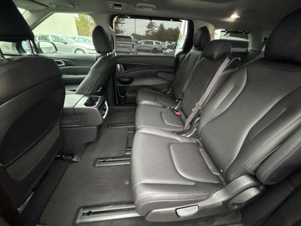 Used 2026 Silver Kia SX image 19