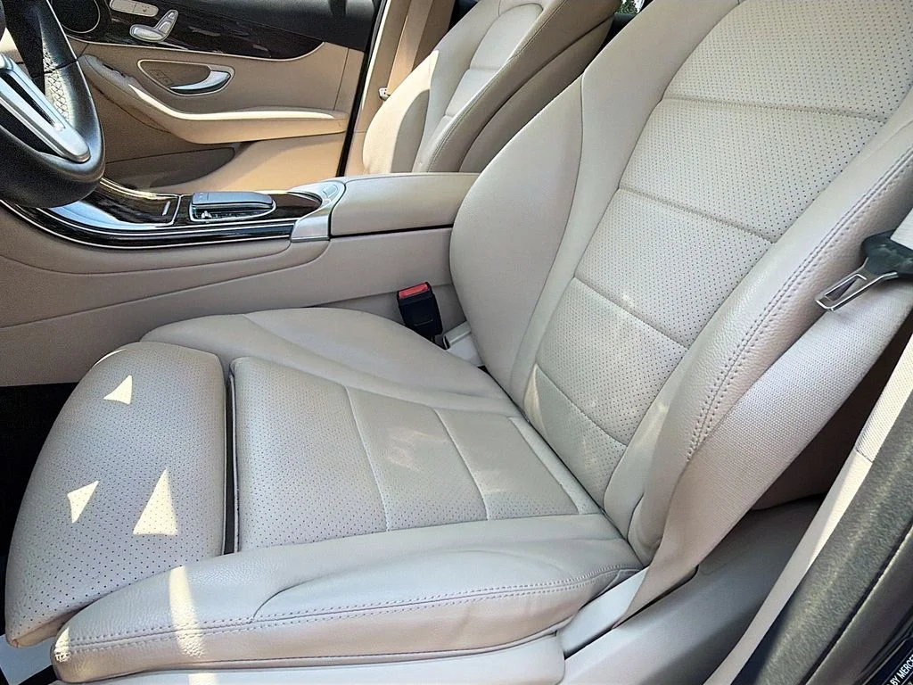 Used 2022  Mercedes-Benz GLC 300 image 27