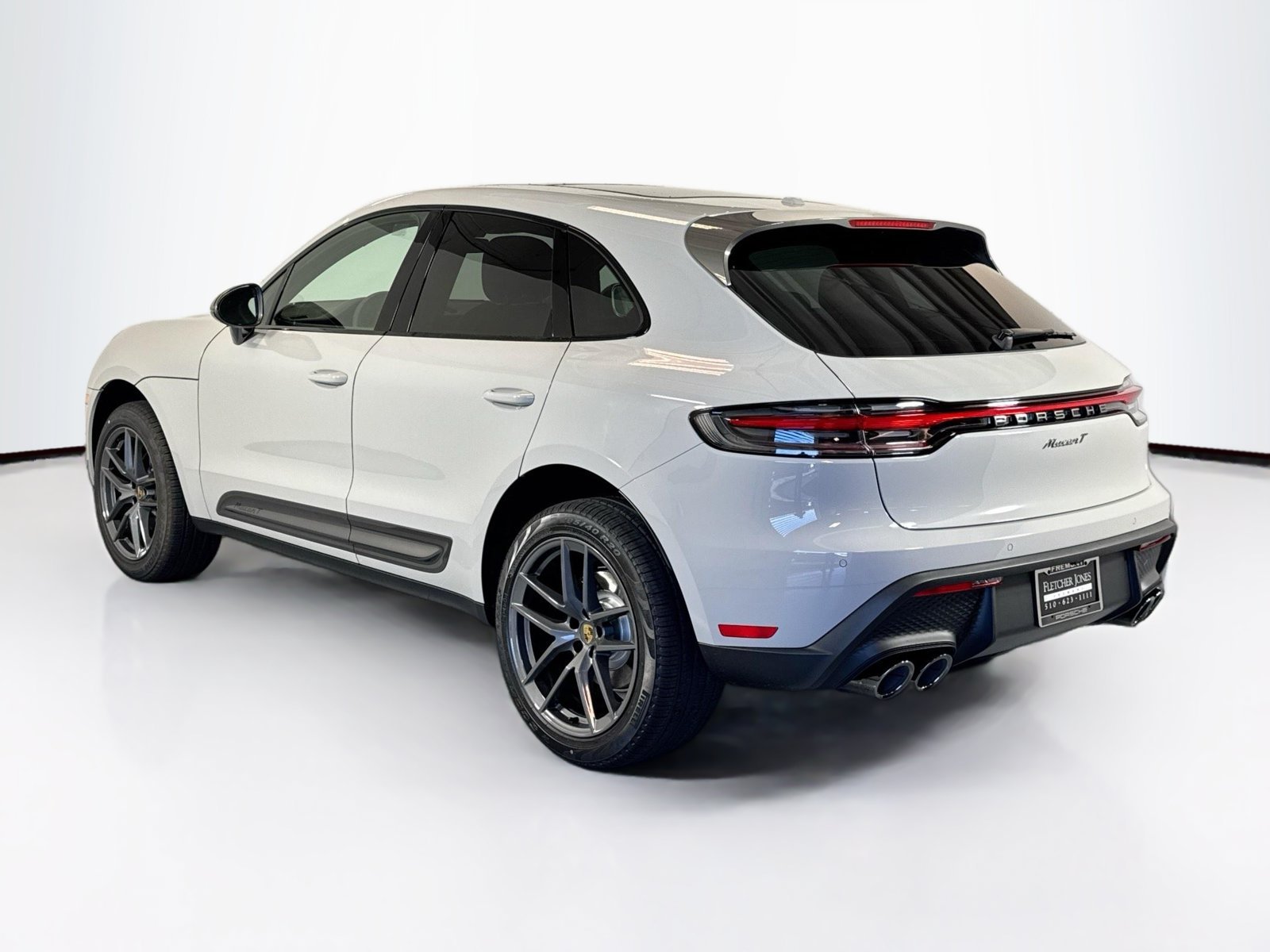 Used 2026 Chalk Porsche T image 3