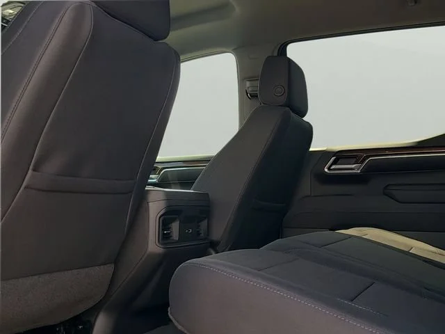 New 2026 Summit White Chevrolet RST image 9