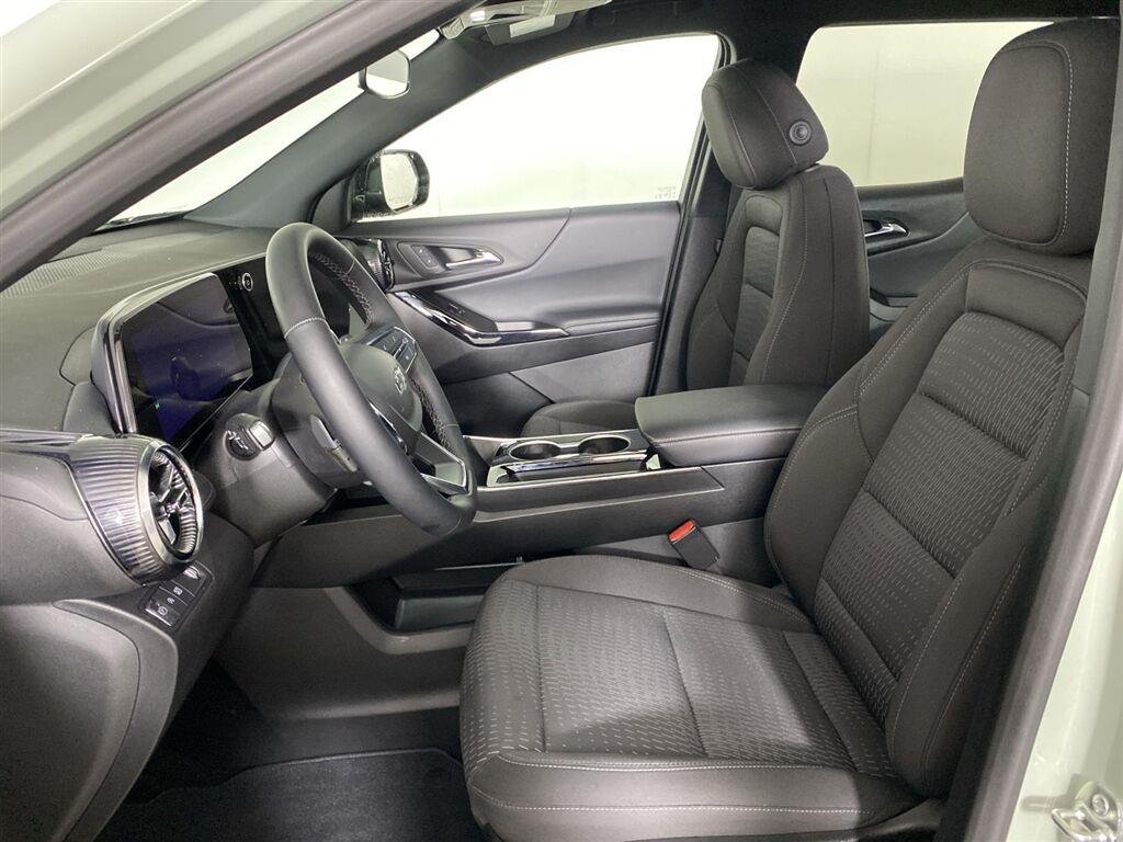 Used 2025 Gr Chevrolet  image 13