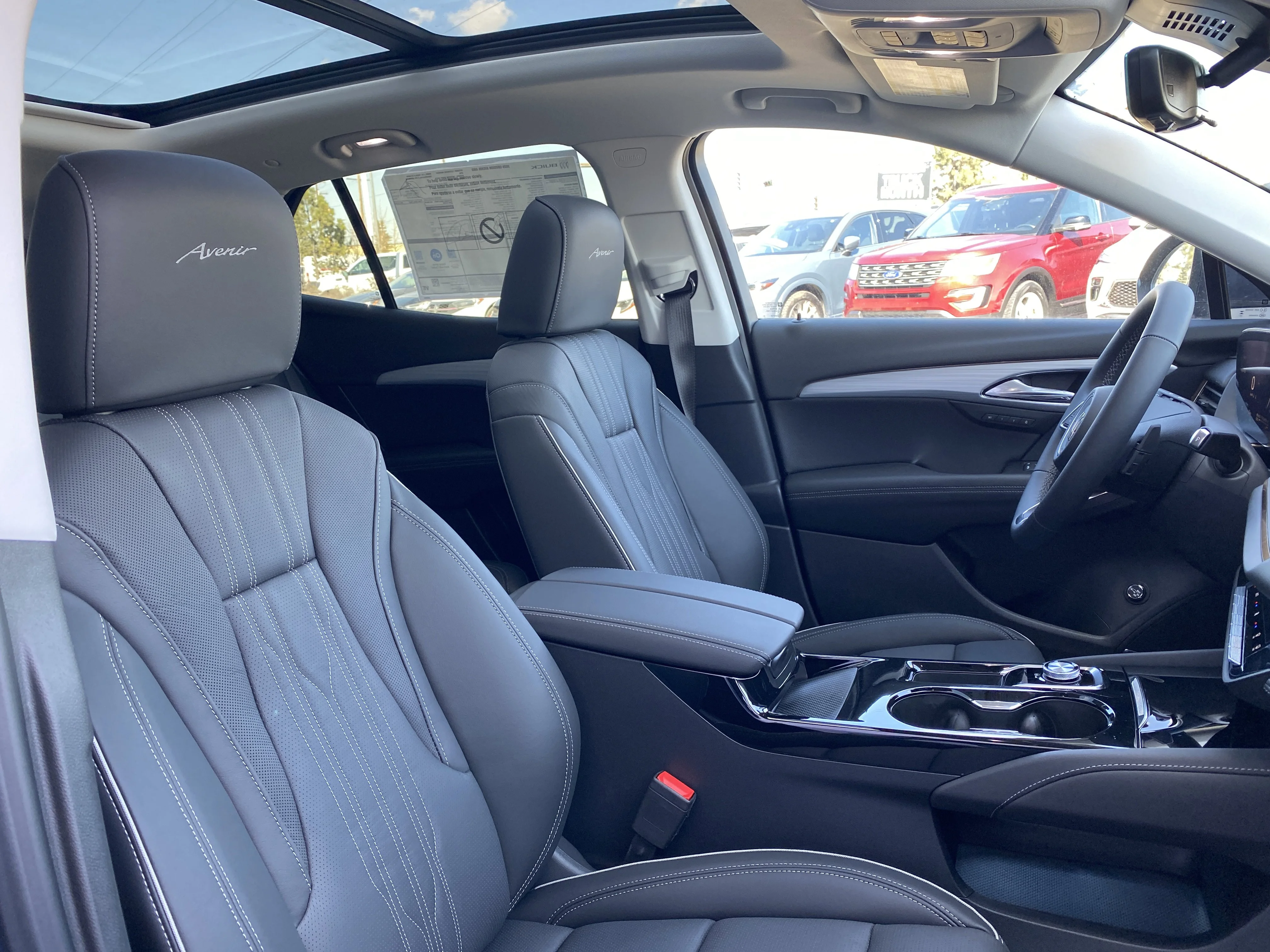 New 2026 MIDNIGHT OPAL Buick Avenir image 31