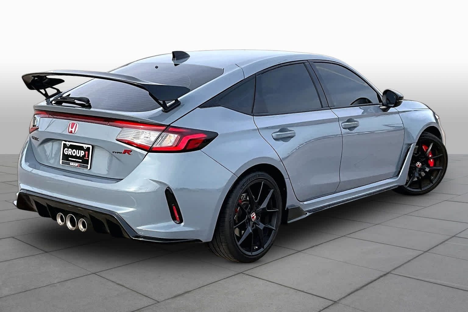 Certified Used 2025 Sonic Gray Pearl Honda Civic Type R image 13