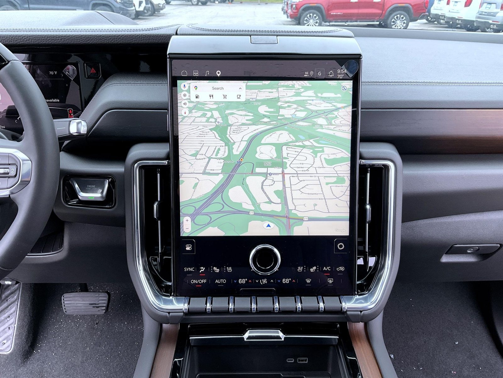 2026 GMC Yukon Denali - Photo 13
