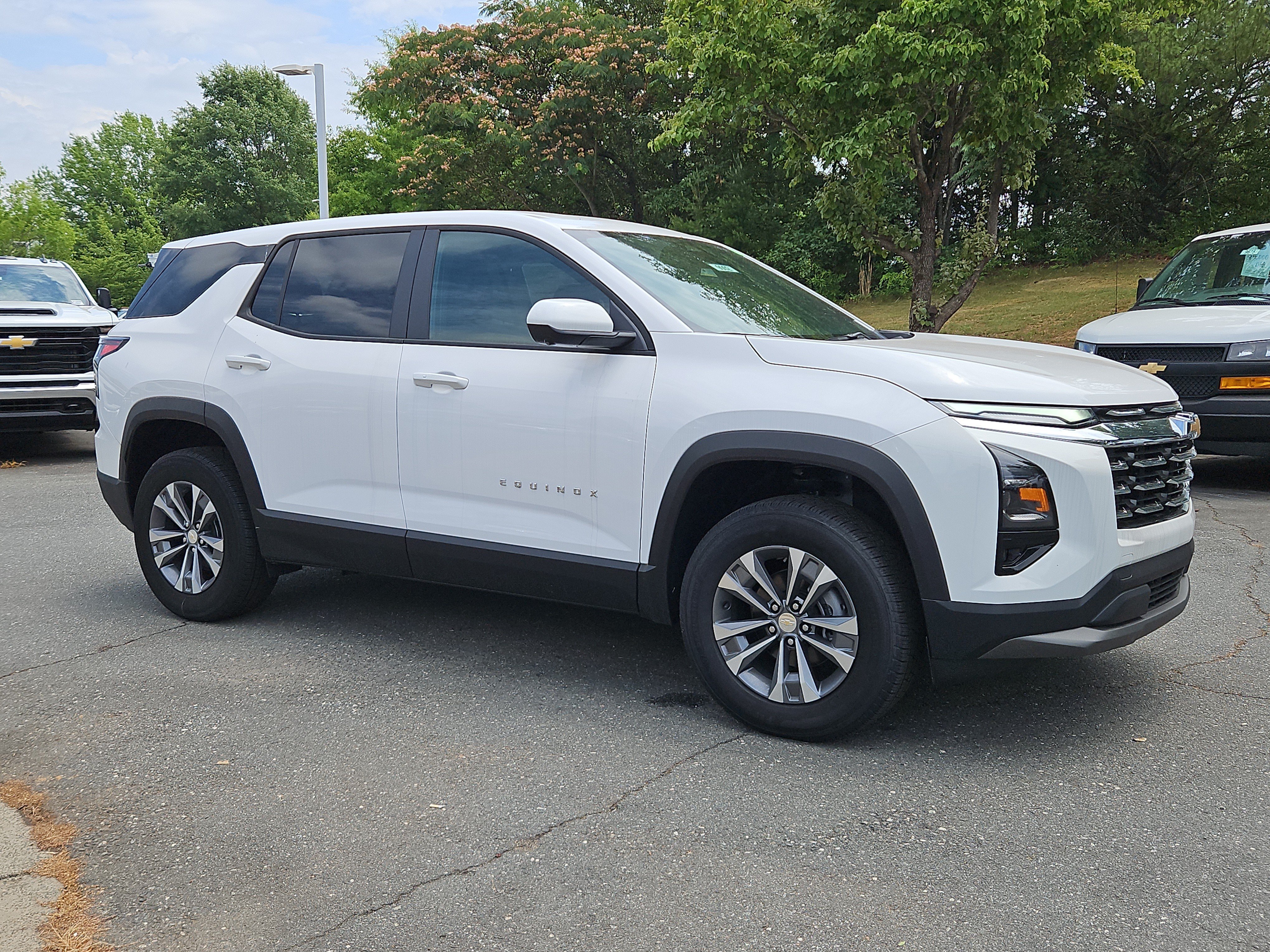2026 Chevrolet Equinox LT - Photo 6