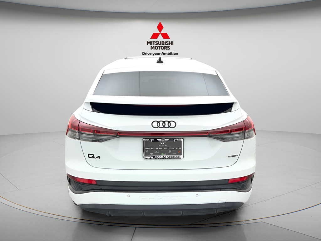 Used 2022 Glacier White Audi Premium Plus image 5