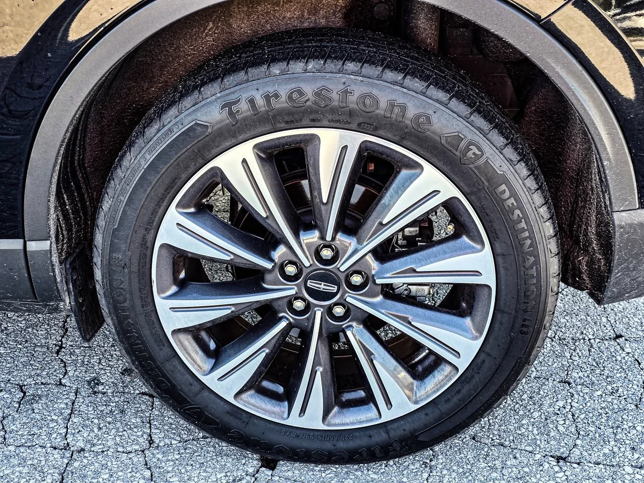 Used 2020 Black Lincoln Reserve image 6