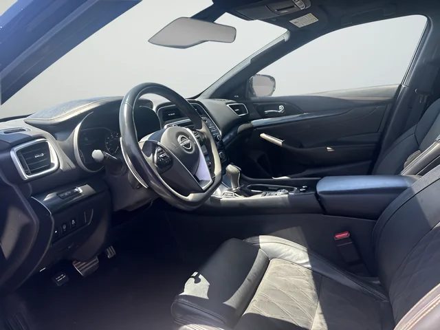 Used 2023 Black Nissan SR image 11