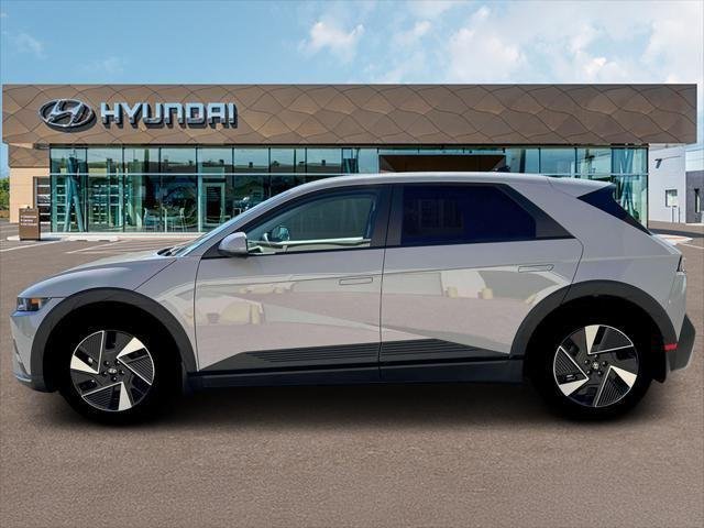 New 2026 Cyber Gray Hyundai SEL image 3