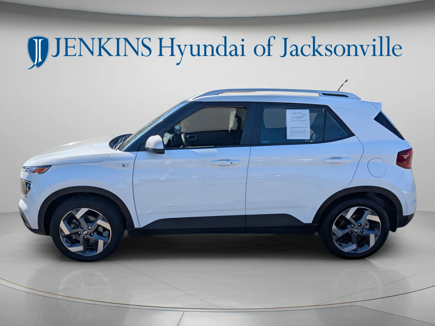 Used 2025 Lunar White Hyundai SEL image 6