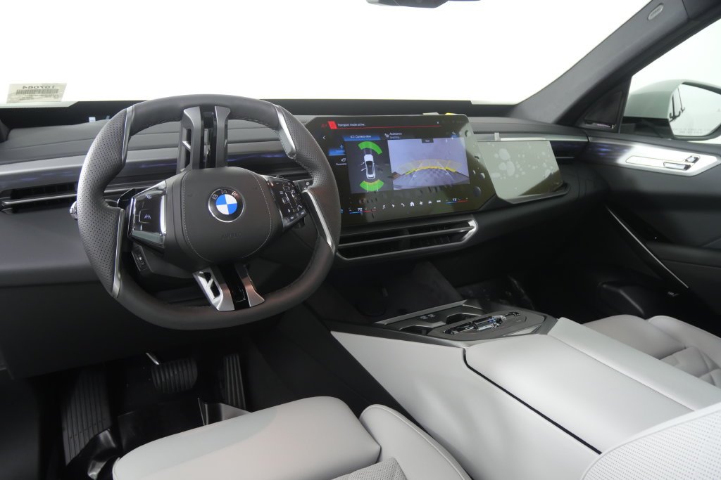 New 2027 Alpine White BMW  image 20