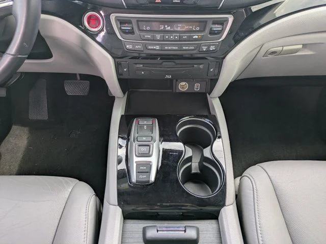 2020 Honda Pilot Touring - Photo 21