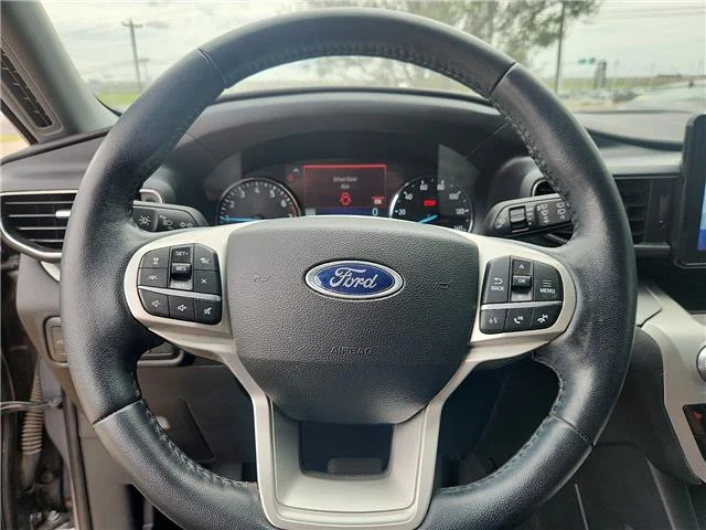 Used 2022 Carbonized Gray Metallic Ford XLT 4x2 image 19