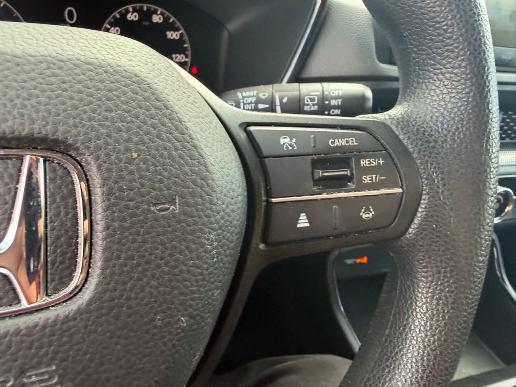 Used 2025 Meteorite Gray Metallic Honda EX image 18