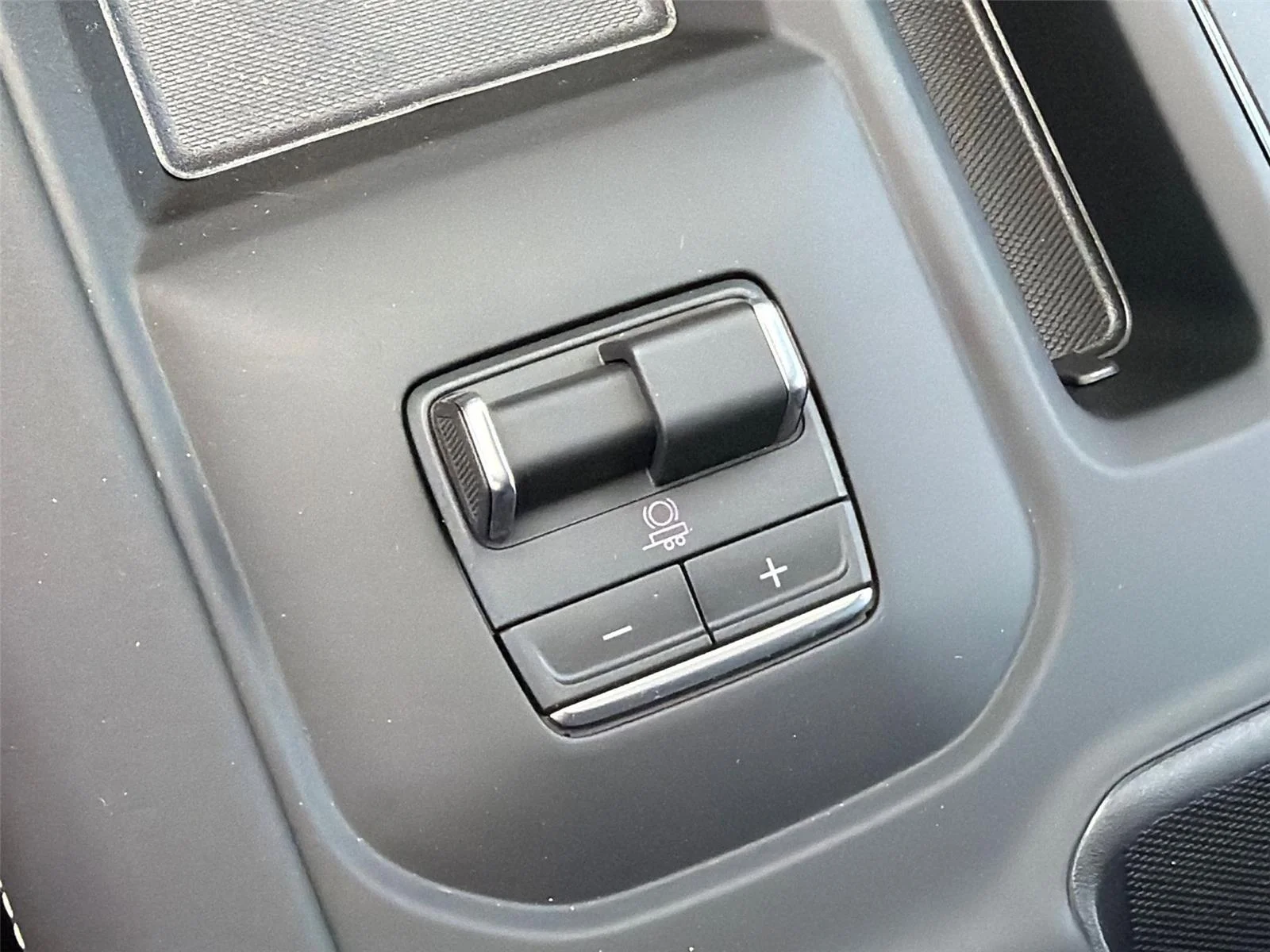 2026 GMC Sierra 2500HD AT4X - Photo 25