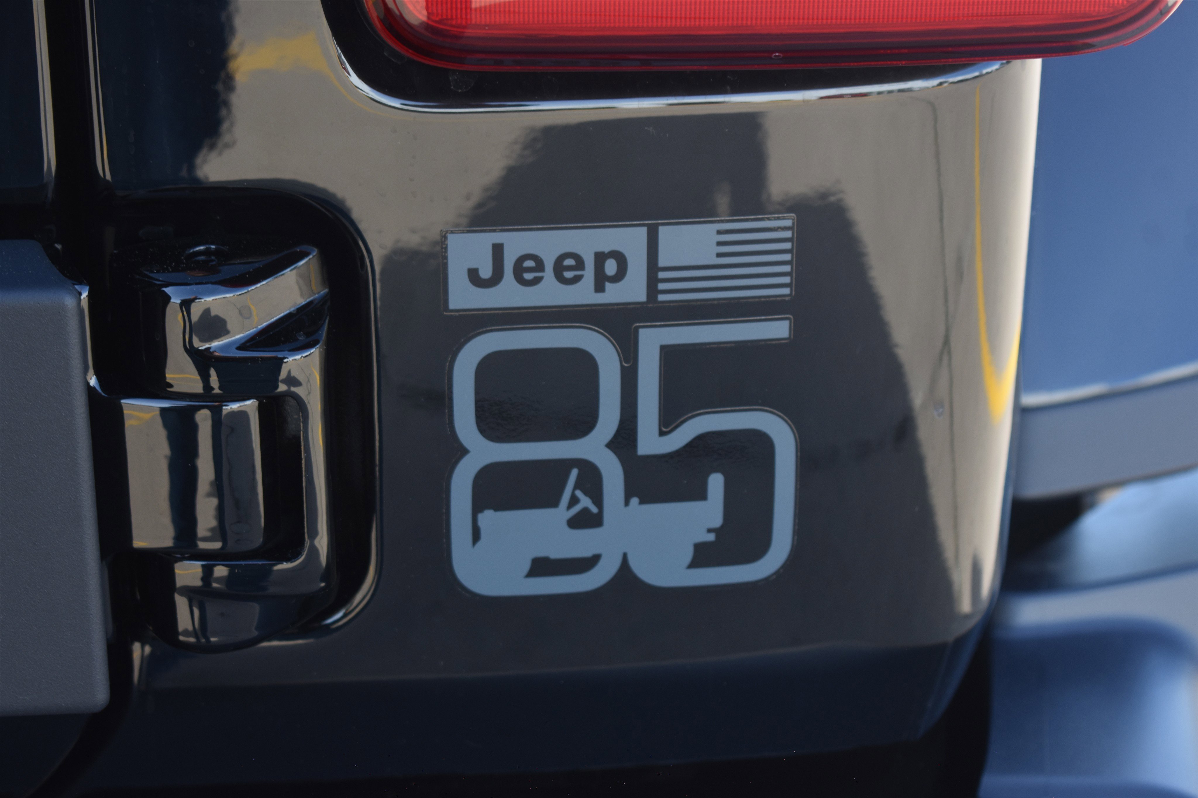 New 2026 Black Clear-Coat Exterior Paint Jeep 85th Anniversary image 7