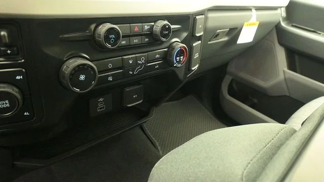 New 2026 Oxford White Ford F-350® XLT image 17