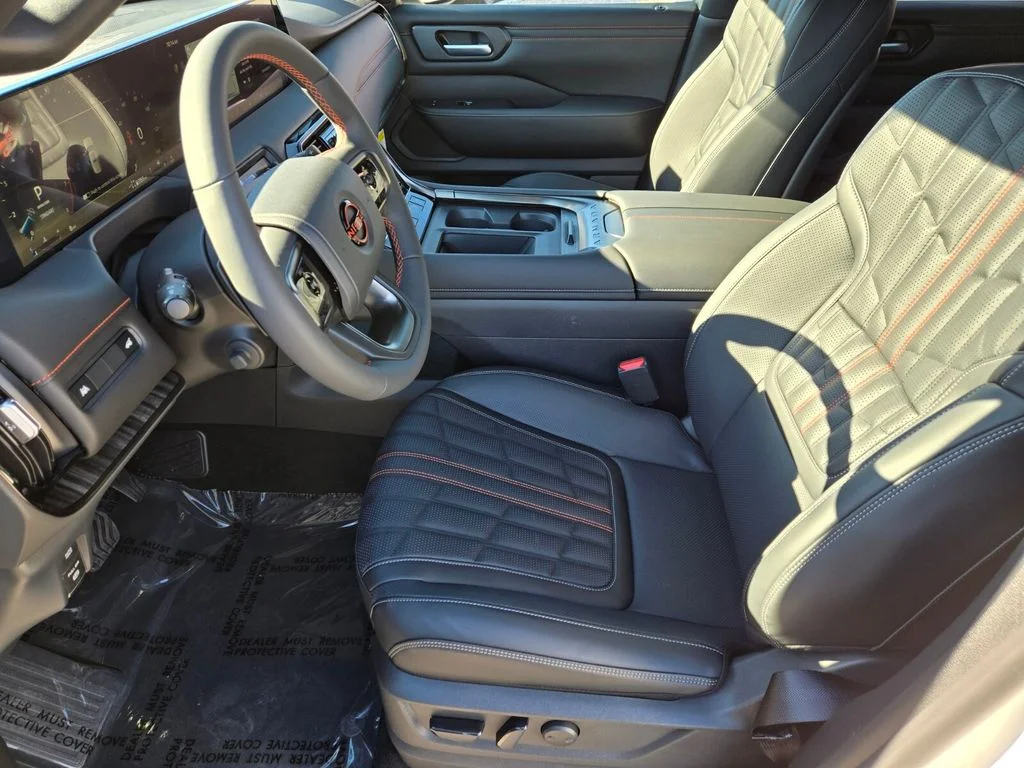 New 2026 Aspen White TriCoat Nissan PRO-4X® image 6