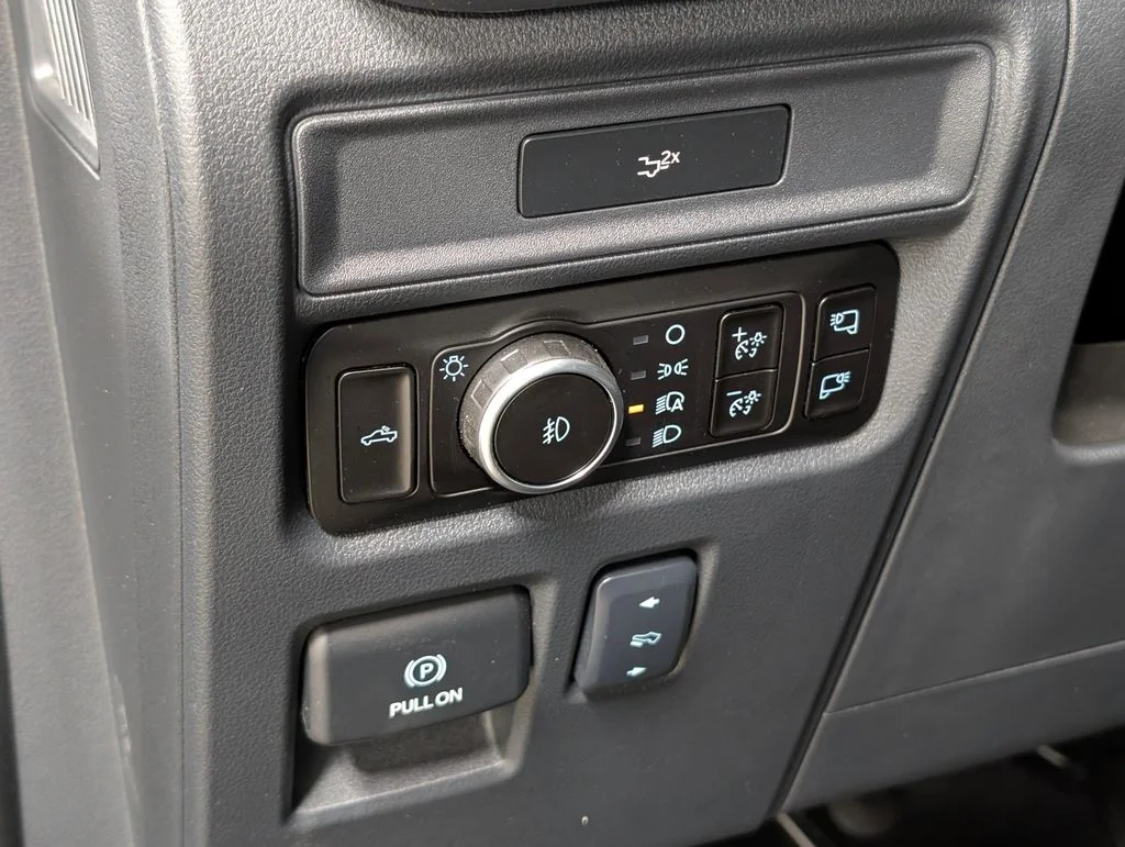 New 2026 Avalanche Ford XLT image 13