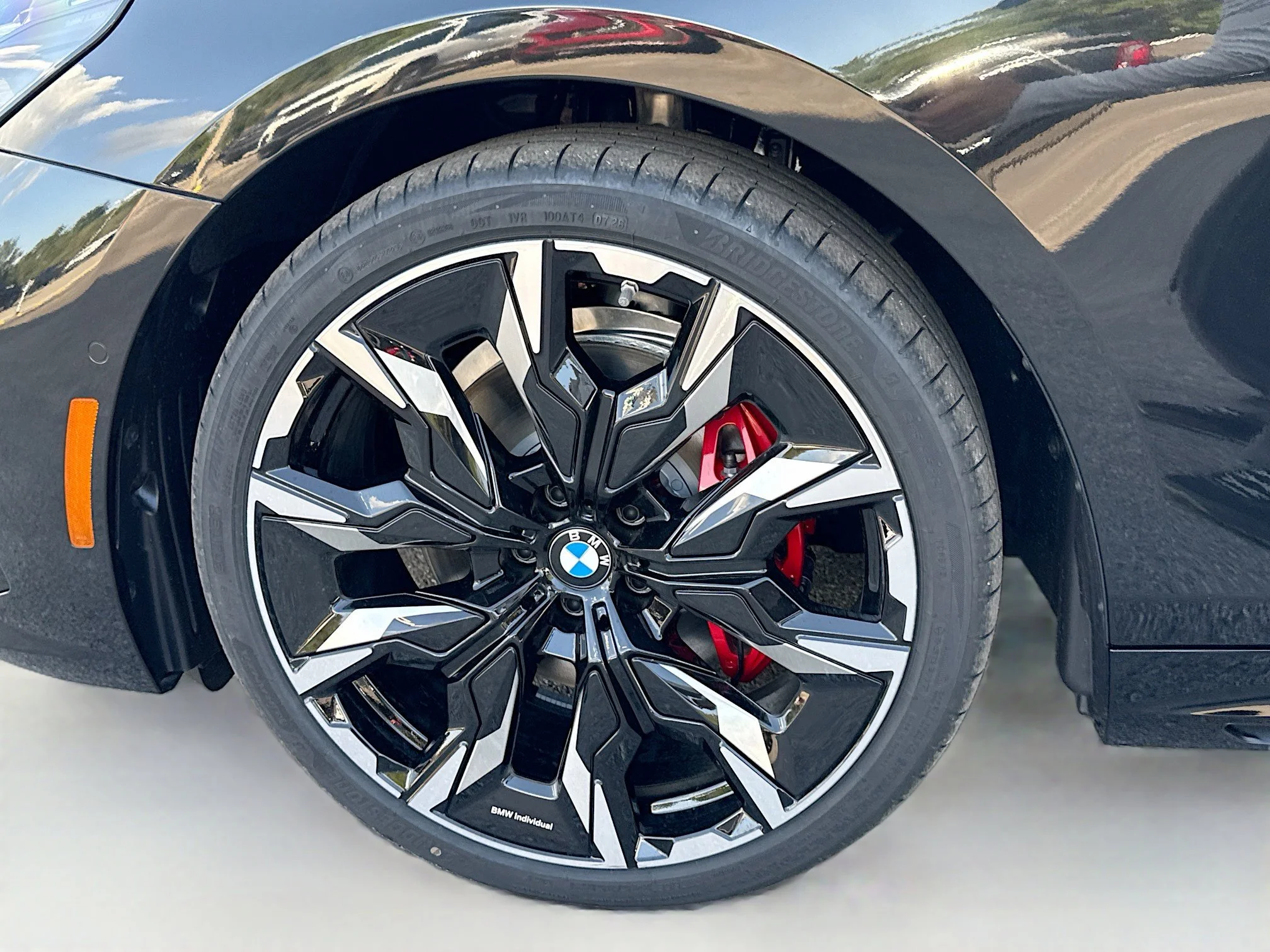 New 2027 Black Sapphire Metallic BMW 530i image 42