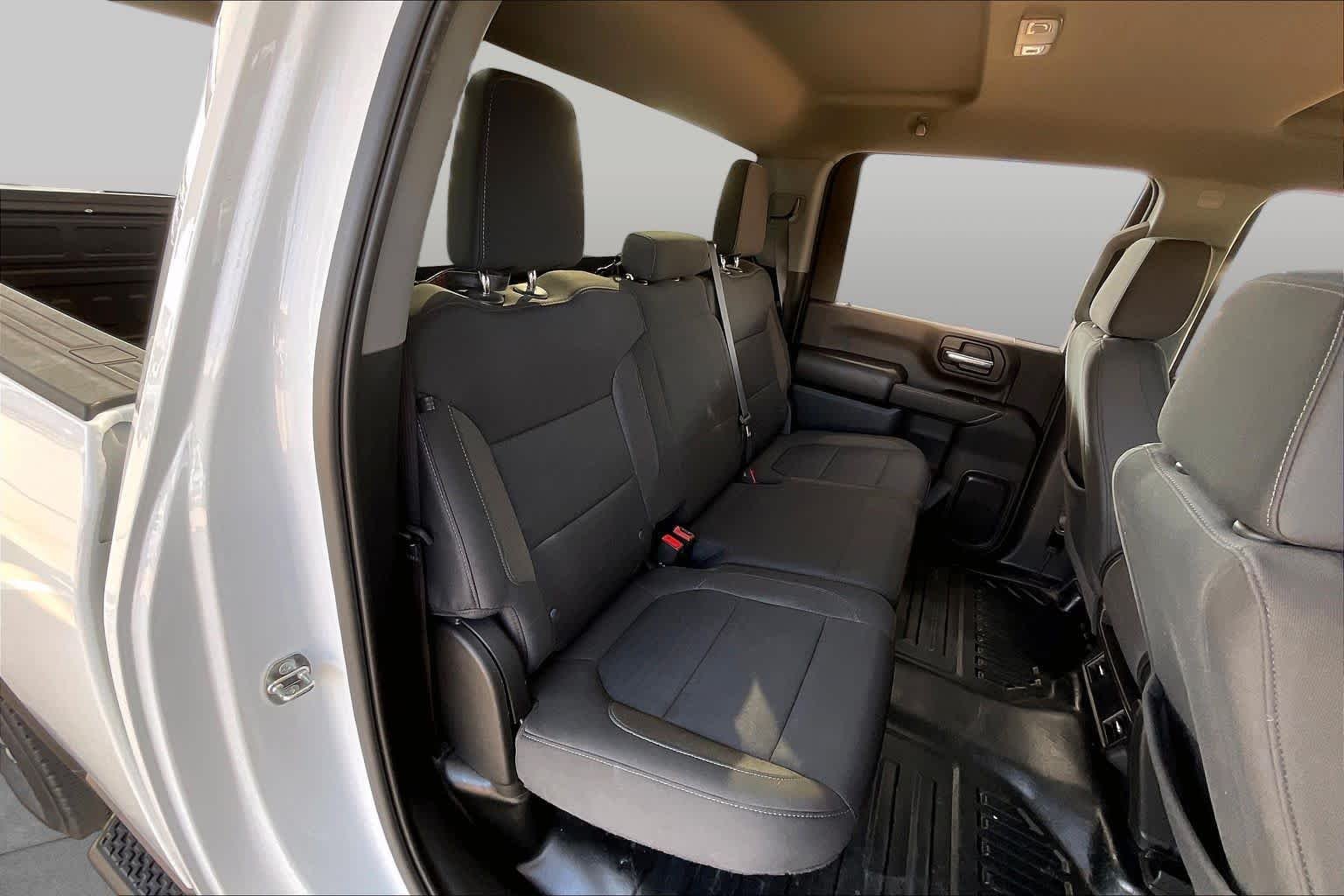 Used 2023 Summit White Chevrolet LT image 17