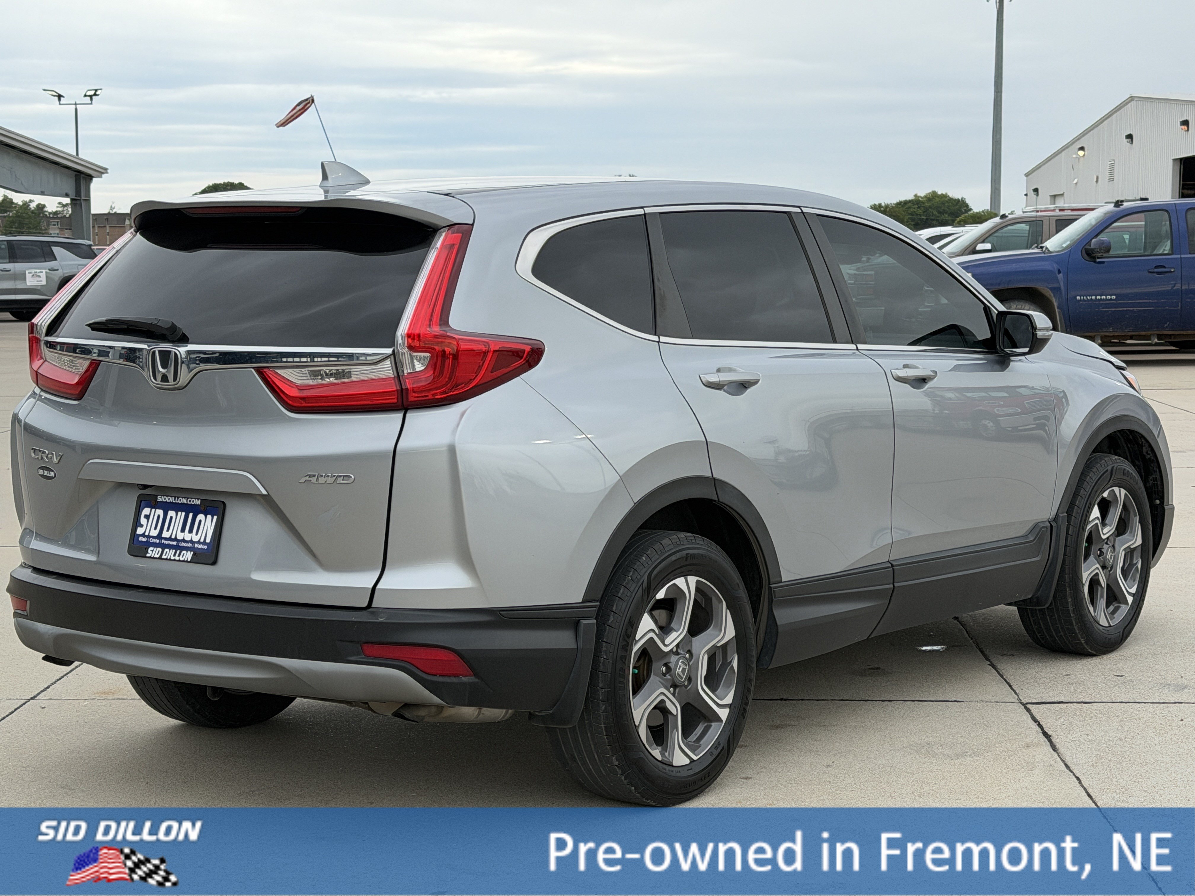 Used 2018 Silver Honda EX image 4