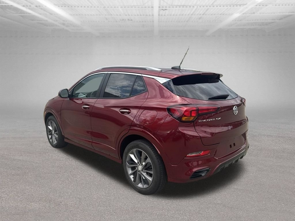 Used 2023 Red Buick Select image 3