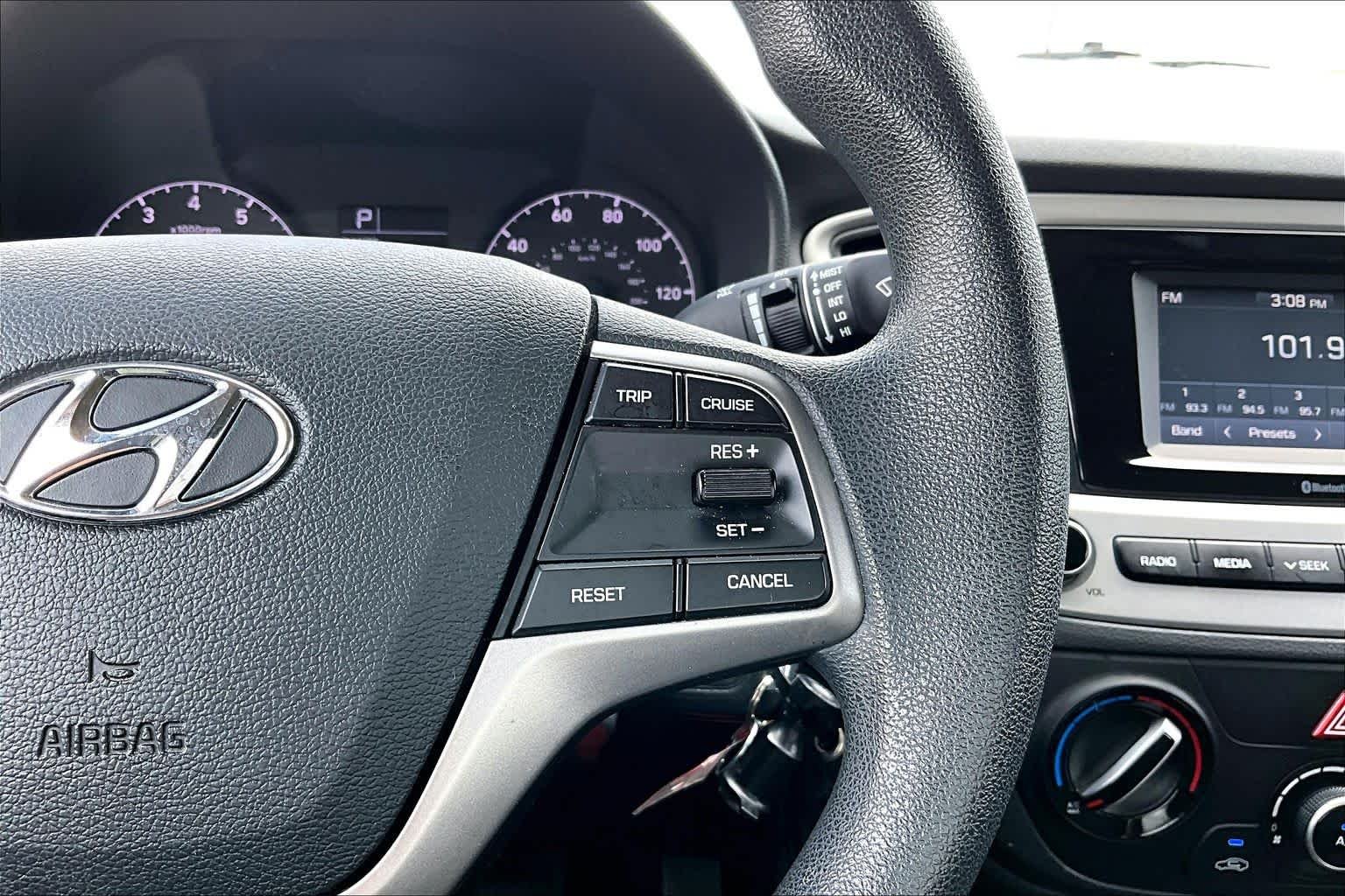 Used 2021 Absolute Black Hyundai SE image 25