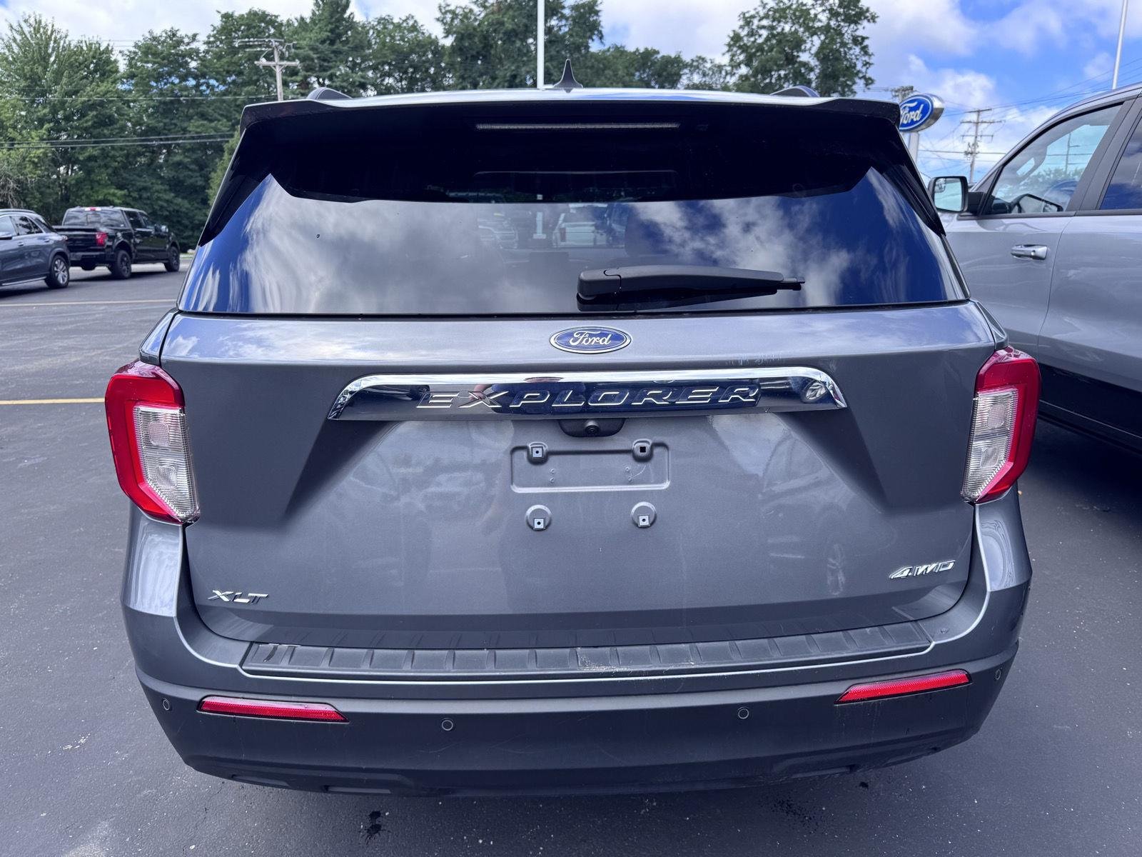 Used 2024 Carbonized Gray Ford XLT image 5