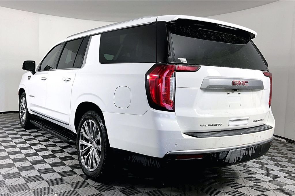 Used 2024 White GMC Denali image 2