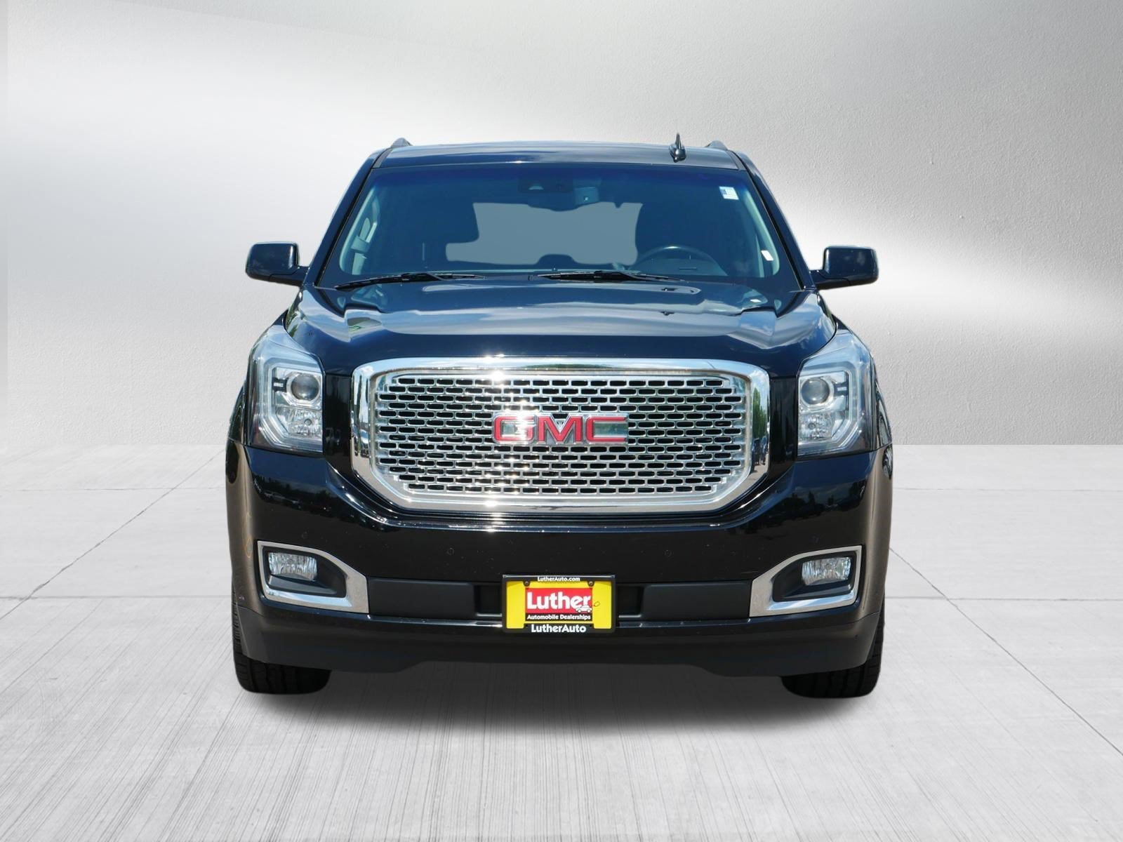 Used 2018 GMC Yukon SLT with VIN 1GKS2BKC2JR331881 for sale in Vadnais Heights, Minnesota