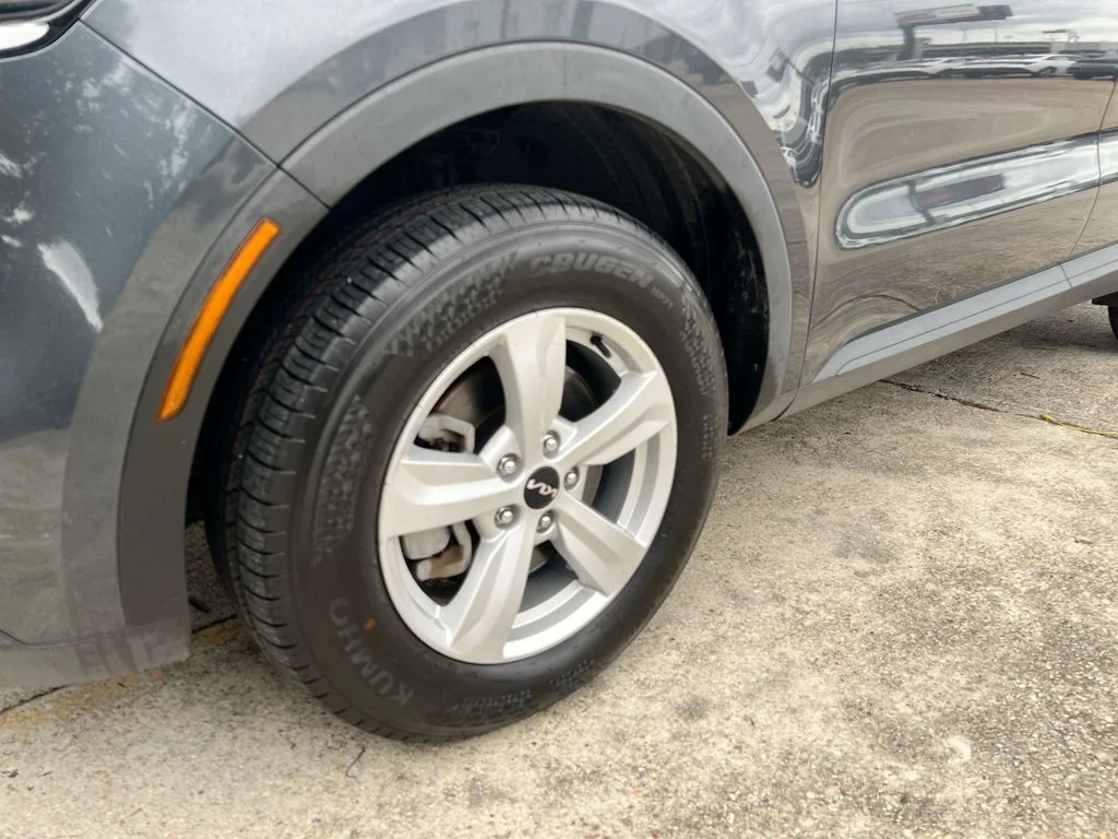 Used 2022 Gray Kia LX image 16