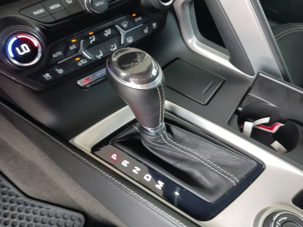 Used 2015 TORCH RED Chevrolet Z06 2LZ image 33