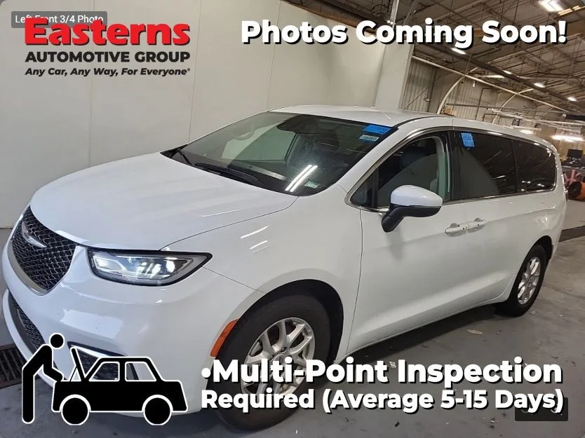 Used 2023 White Chrysler Touring L image 1