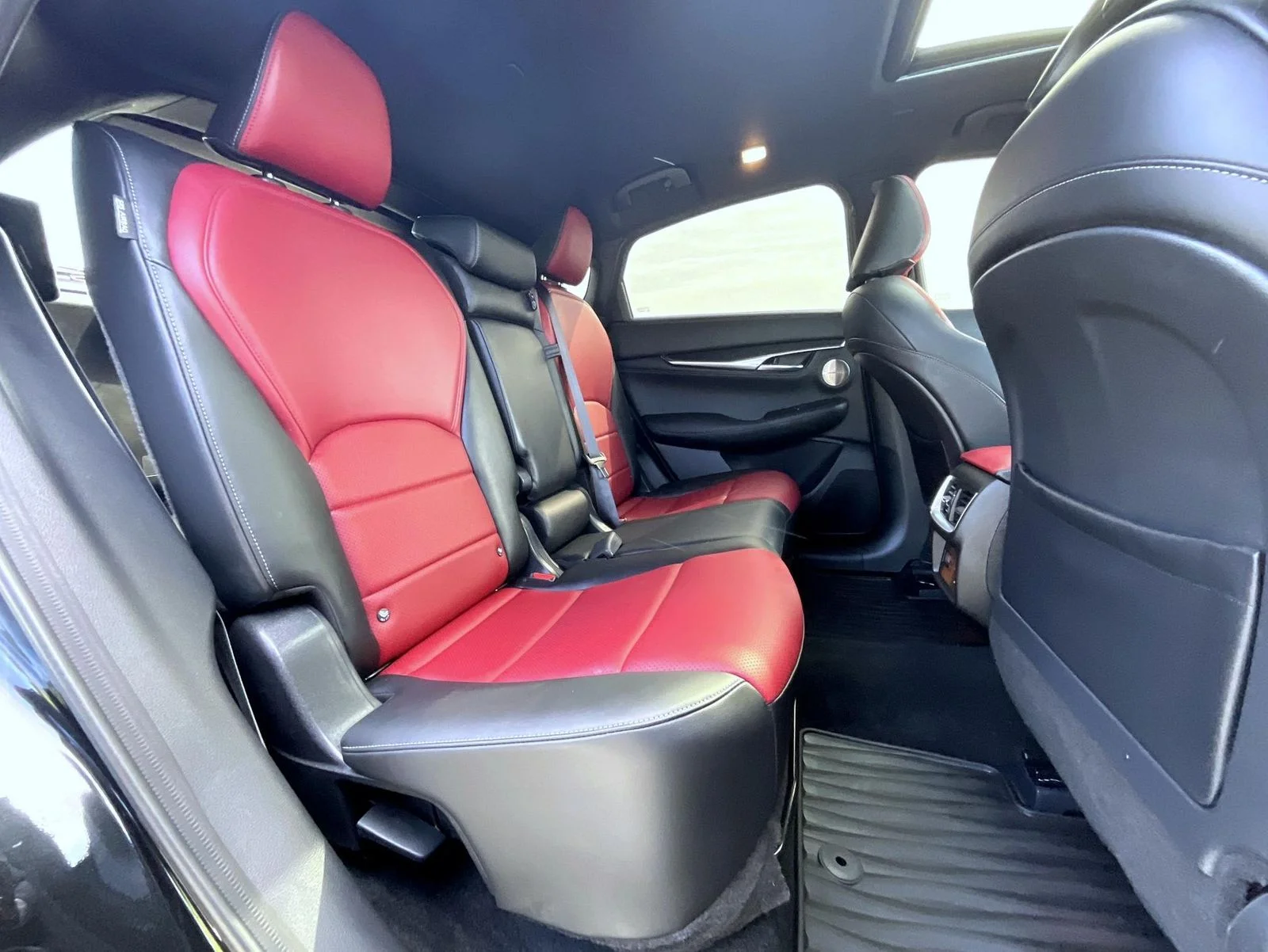 Used 2023 Black INFINITI SENSORY image 20