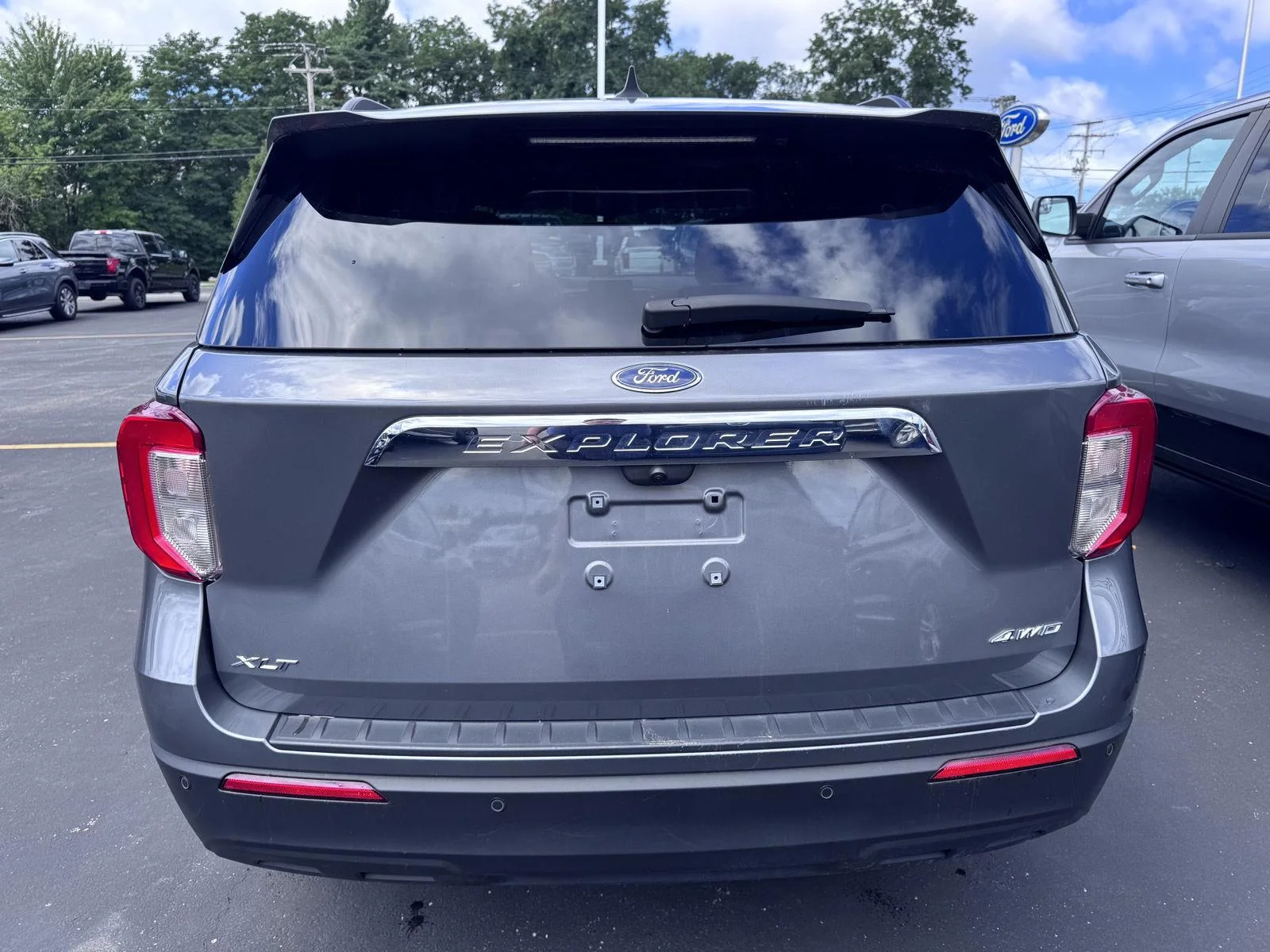 Used 2024 Carbonized Gray Ford XLT image 5