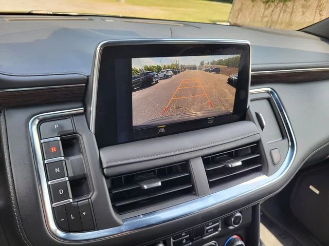 Used 2023 Gray Chevrolet LT image 18