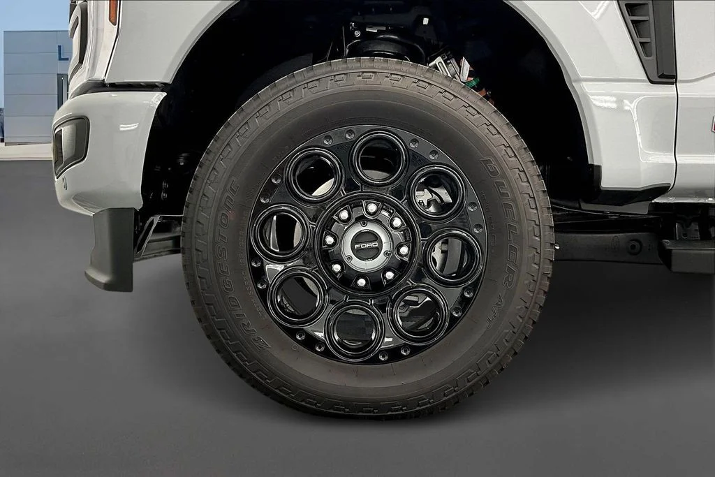 New 2026 Avalanche Ford Lariat image 13