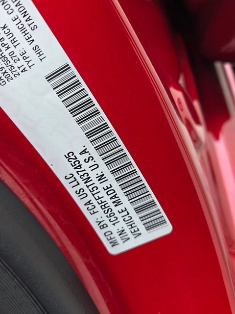 New 2026 Molten Red Pearl-Coat Exterior Paint RAM Big Horn/Lone Star image 19