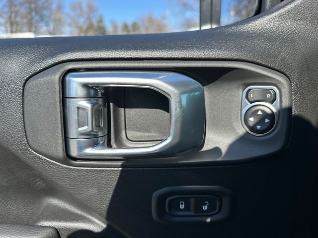 New 2026 Black Clear-Coat Exterior Paint Jeep Sport S image 29