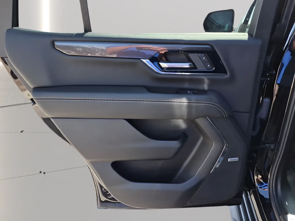 New 2026 Onyx Black GMC Elevation image 36